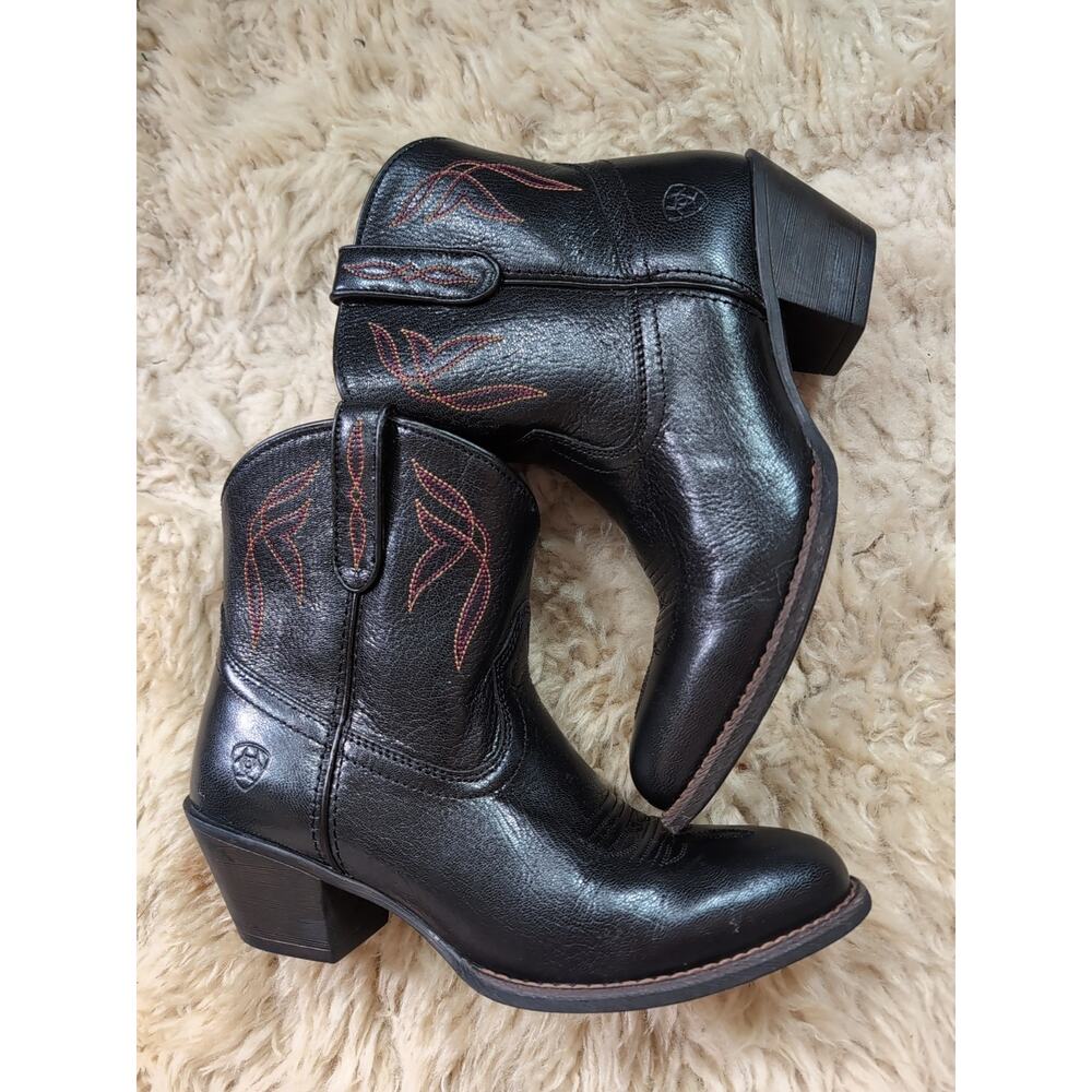 Ariat Darlin Sz 7 Brown Short Cowgirl Ankle Boots Women Western Rubber Heel